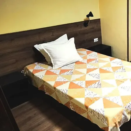 ритон Hostel *